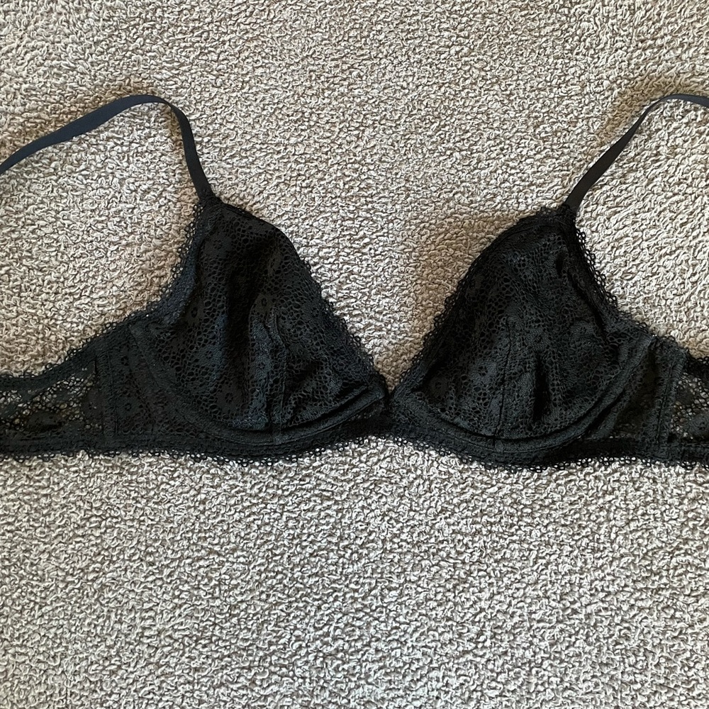 victoria secret lace bra